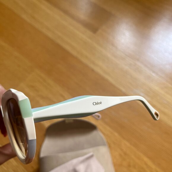 Chloe Venus Sunglasses - Picture 4 of 5